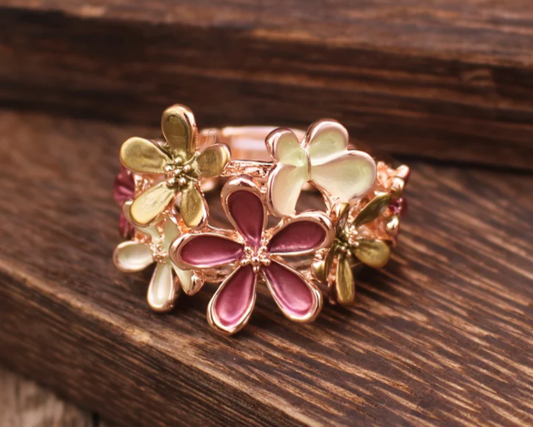 DAISY PINK ENAMEL RING