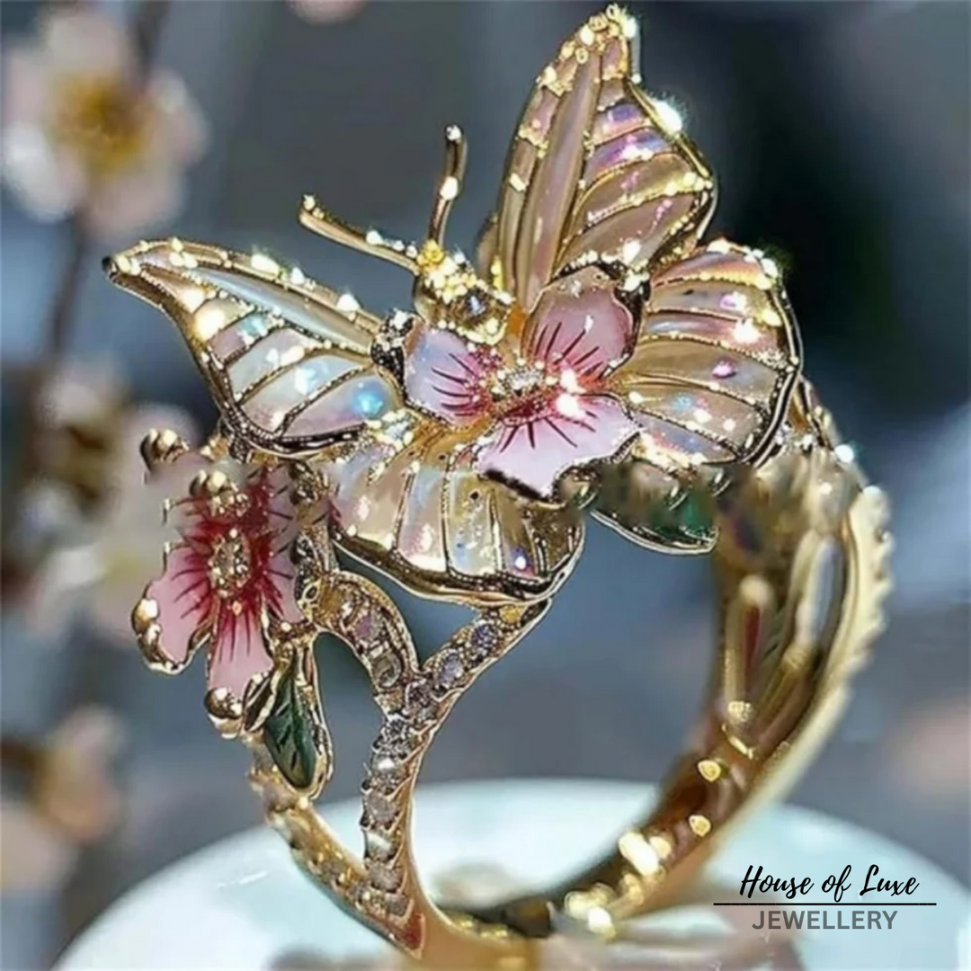 BRIGHT BUTTERFLY GOLD RING