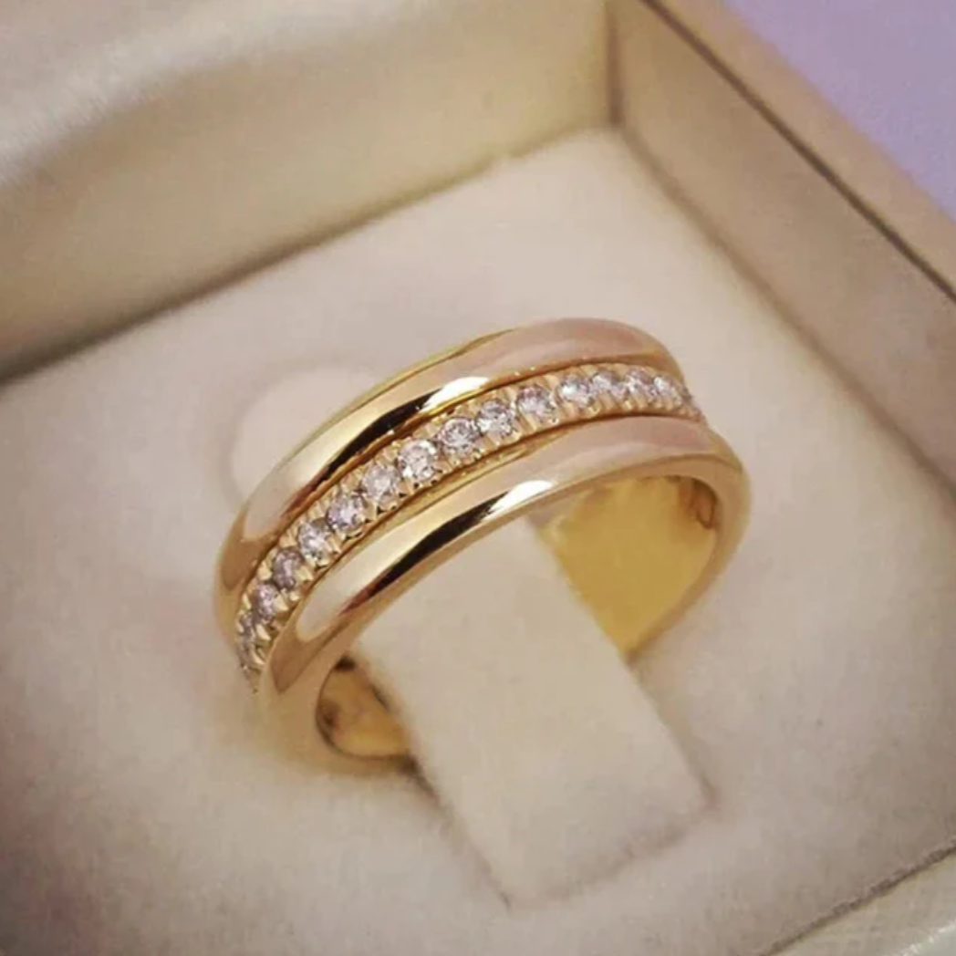 SARAH VINTAGE ZIRCONIAN INLAID RING