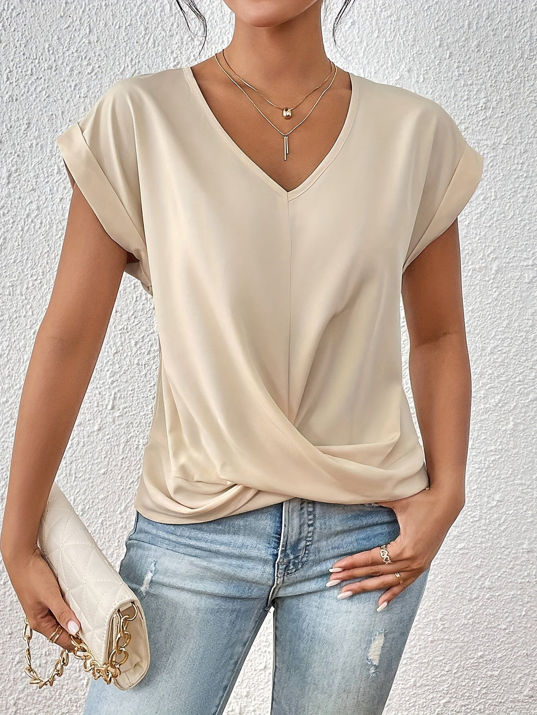 Tammana | Casual T-Shirt With V Neckline