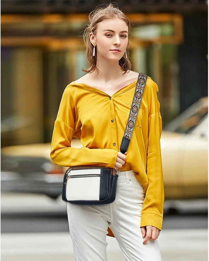 Camille | Elegant leather shoulder bag for women with practical compartments