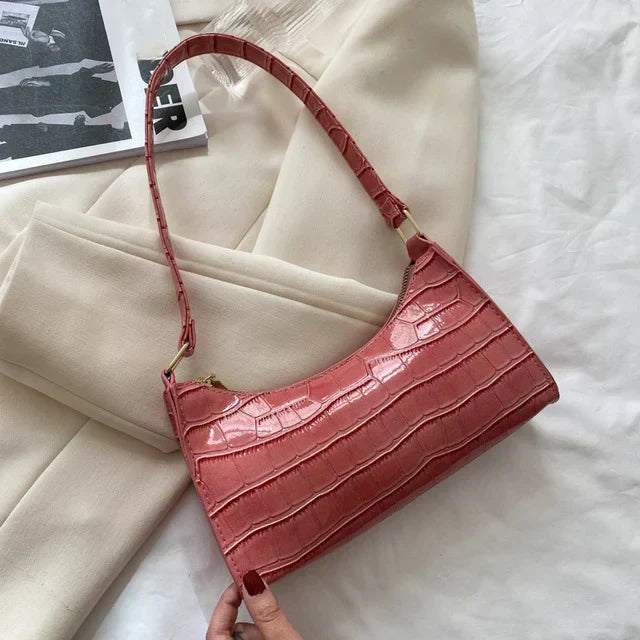 Tilly | Shiny shoulder bag with alligator motif