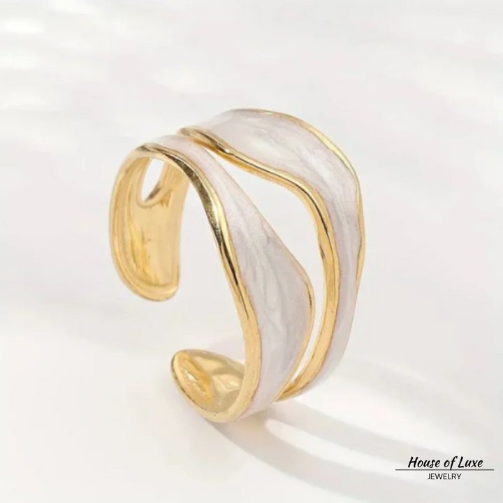 LANA VINTAGE WHITE GOLD RING