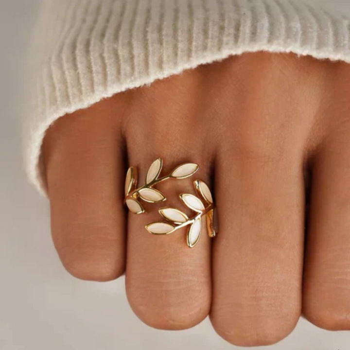 DRIPPING LEAF ADJUSTABLE RING