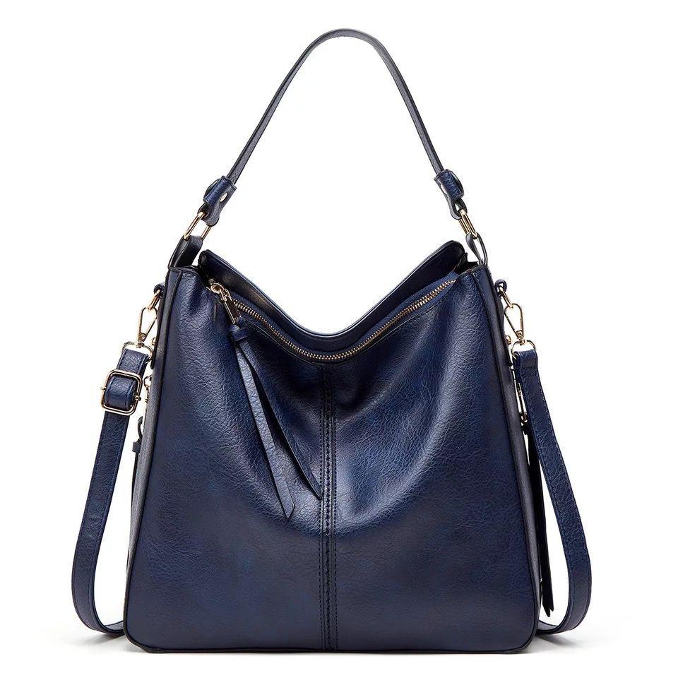 Luna |  Elegant and spacious leather bag
