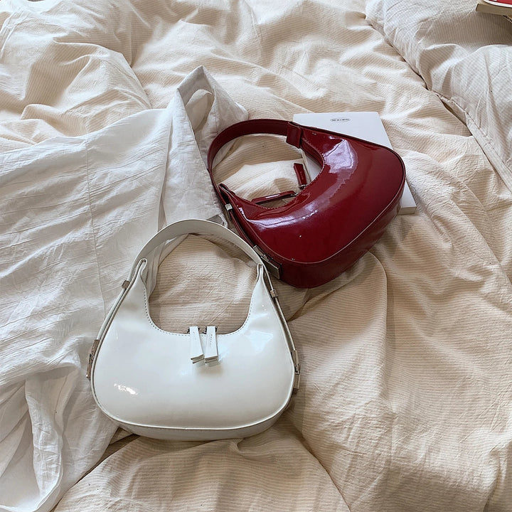 bella | vintage half-moon shoulder bag