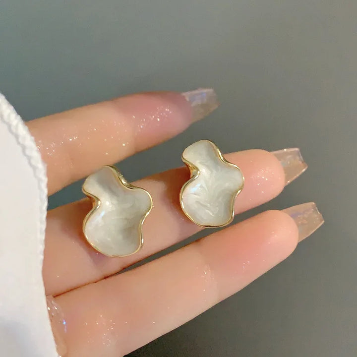 Belle Bow Earrings