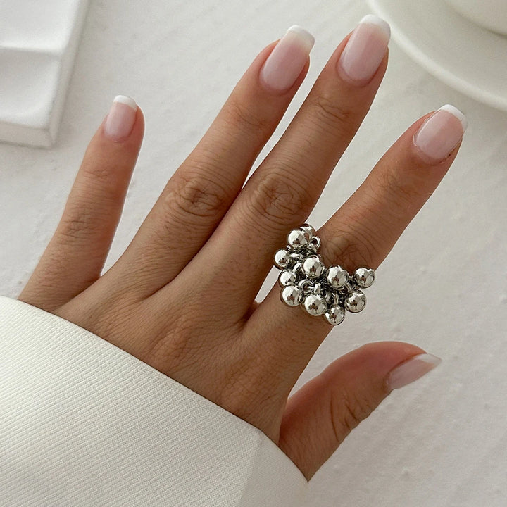 Radiant Cluster Ring