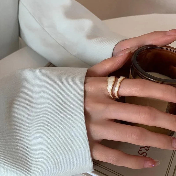 Luna Flow Ring