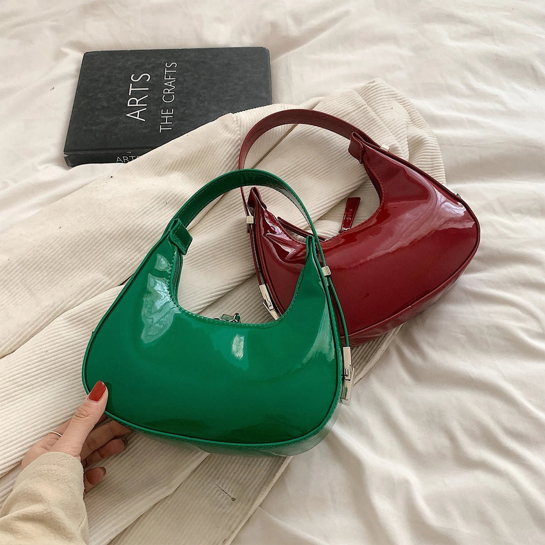bella | vintage half-moon shoulder bag