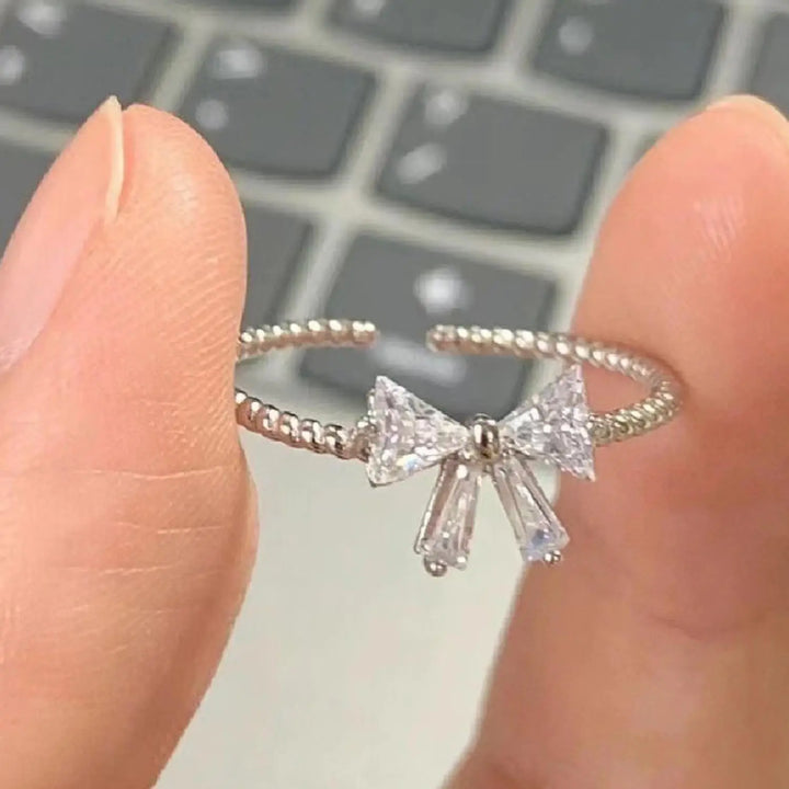 Grace Bow Ring