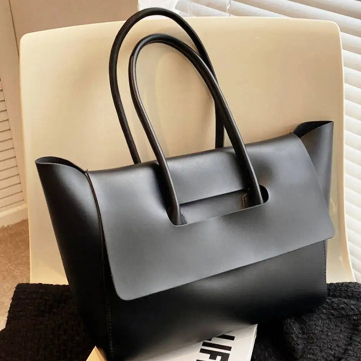 tova | minimalist shoulder bag in faux leather