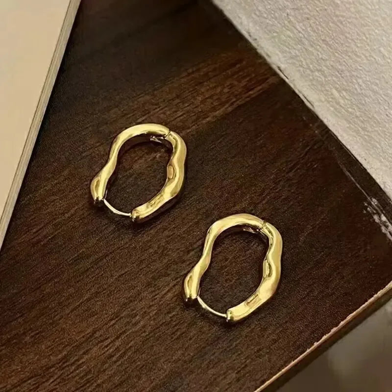 Molten Square Hoops