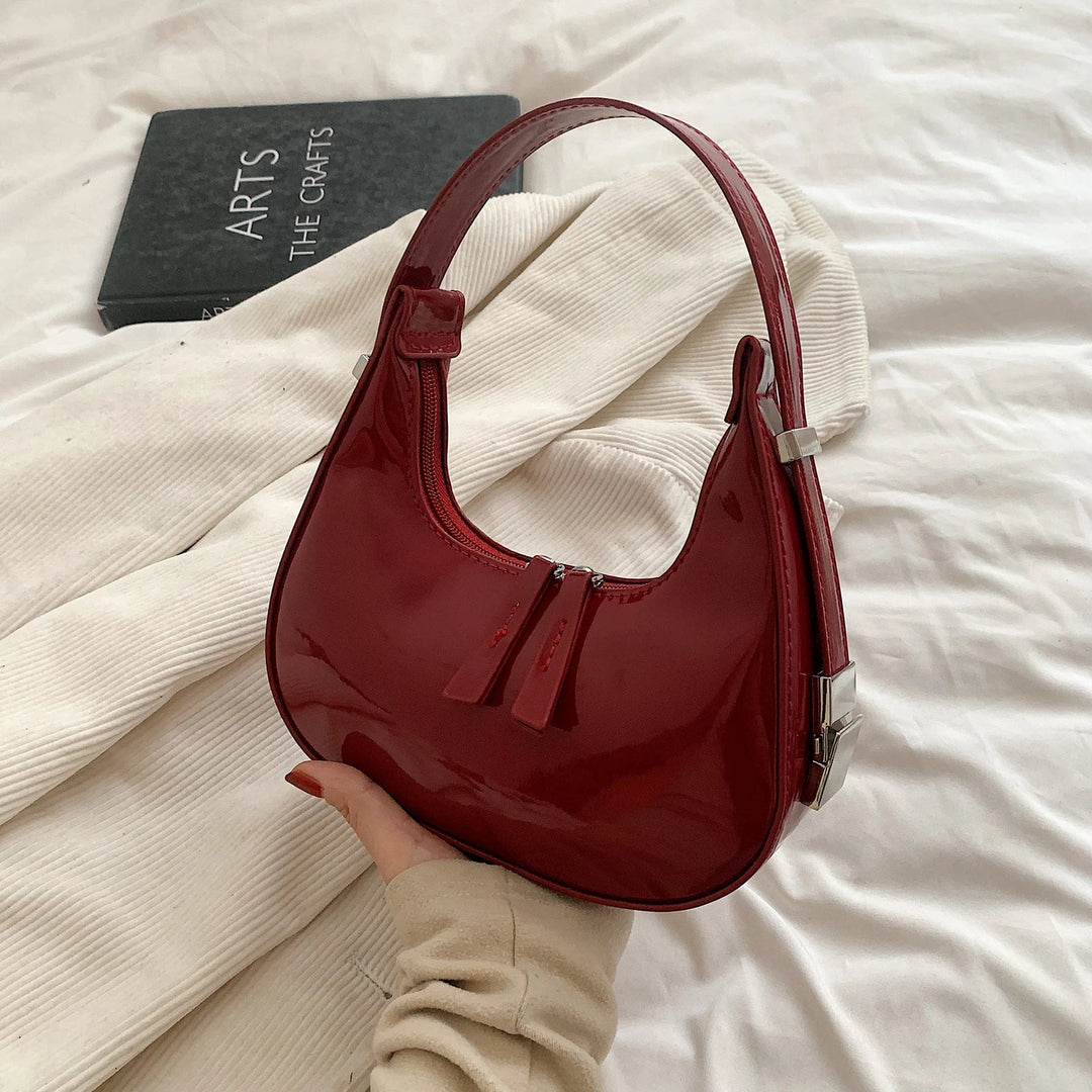 bella | vintage half-moon shoulder bag