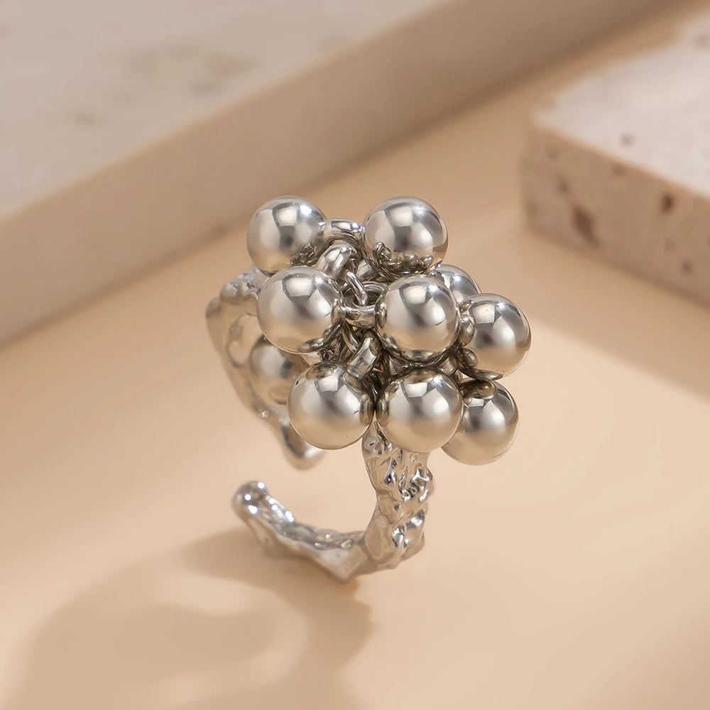 Radiant Cluster Ring