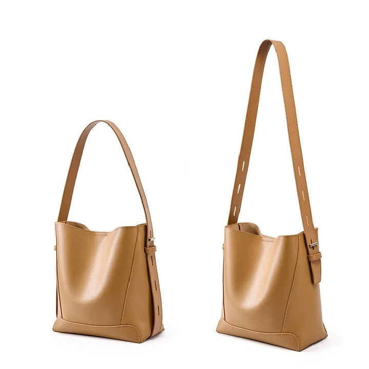 tine |  elegant sand-colored shoulder bag with belt handle