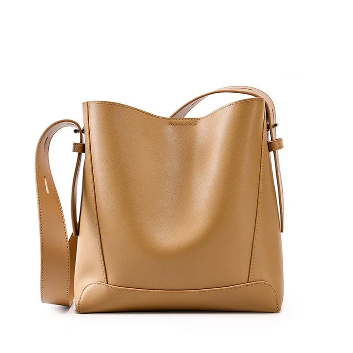 tine |  elegant sand-colored shoulder bag with belt handle