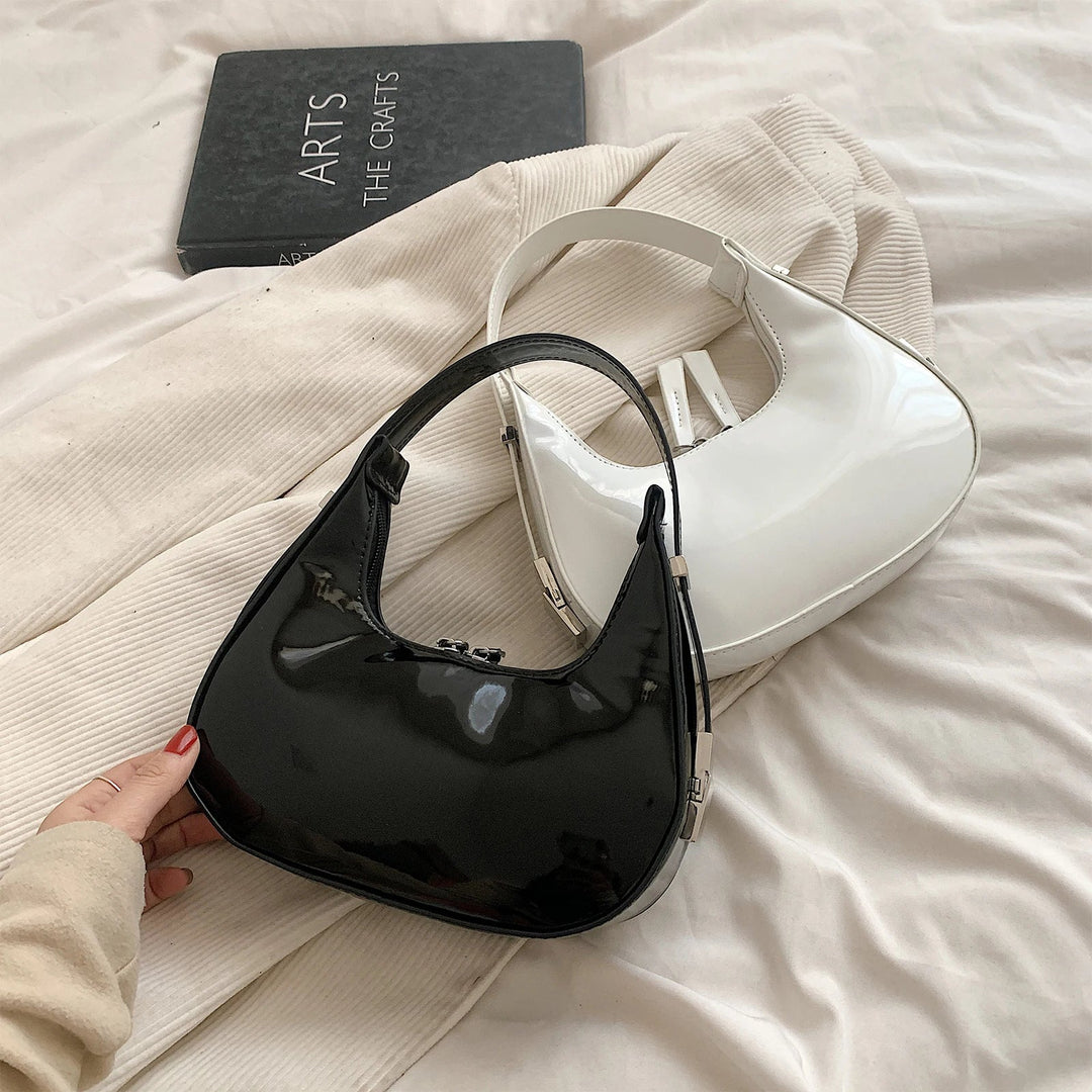 bella | vintage half-moon shoulder bag