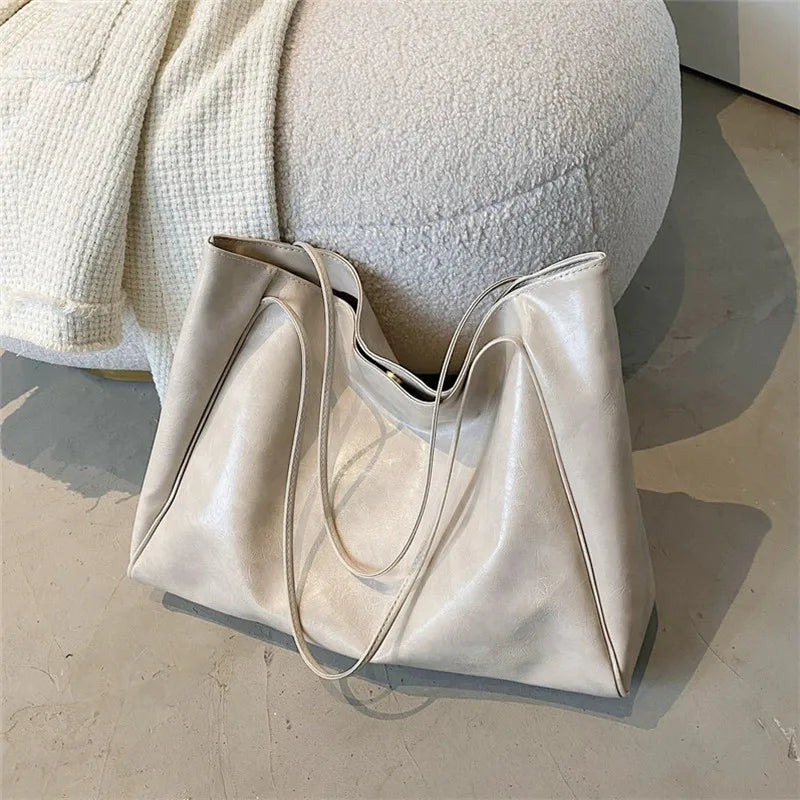 lisa | spacious brown tote bag in faux leather