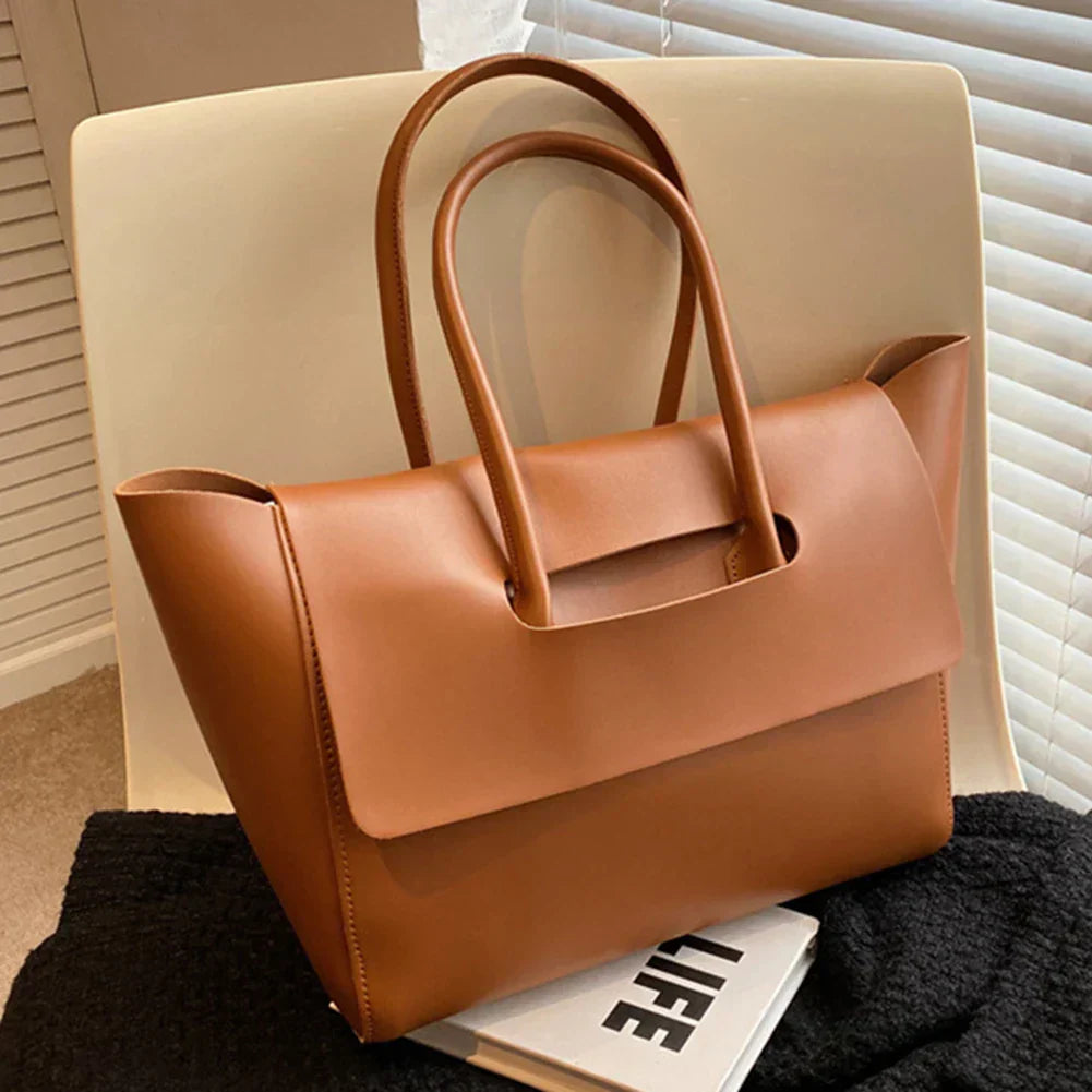 tova | minimalist shoulder bag in faux leather