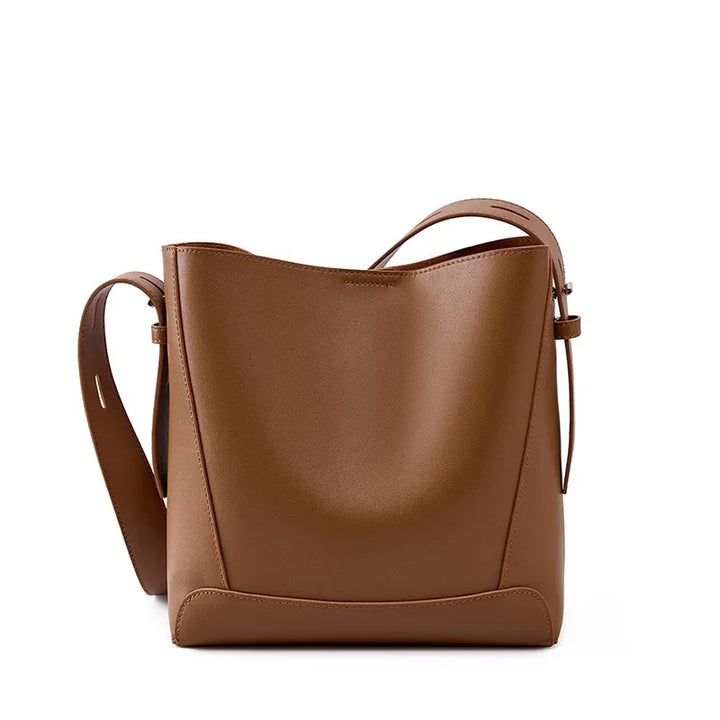 tine |  elegant sand-colored shoulder bag with belt handle