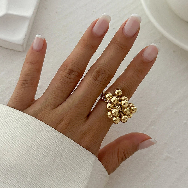 Radiant Cluster Ring