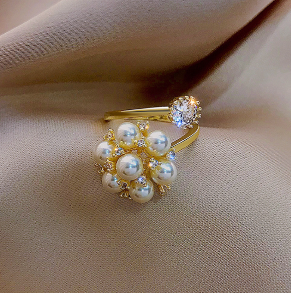 ELEGANT ADJUSTABLE PEARL RING