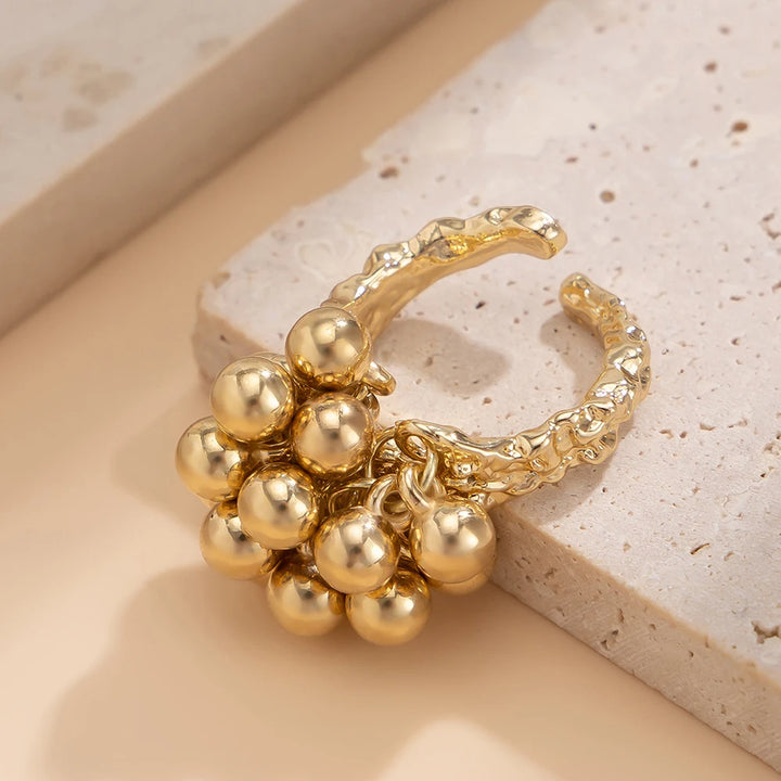 Radiant Cluster Ring