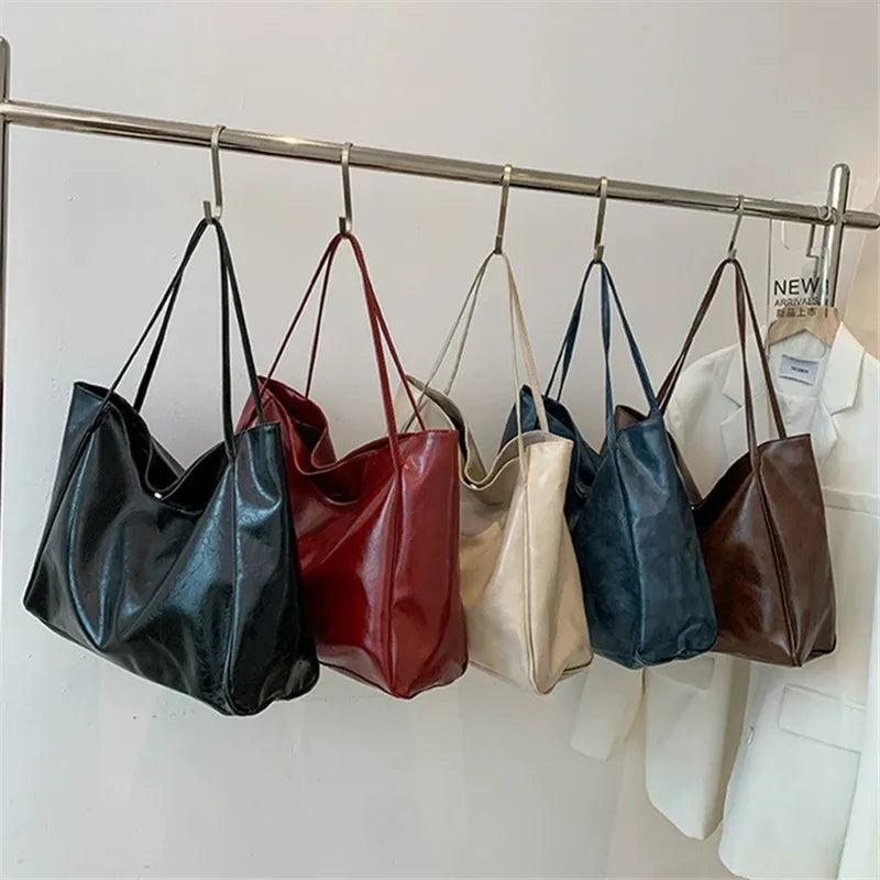 lisa | spacious brown tote bag in faux leather