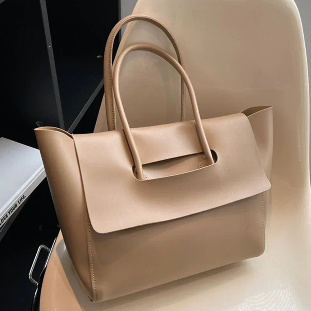 tova | minimalist shoulder bag in faux leather