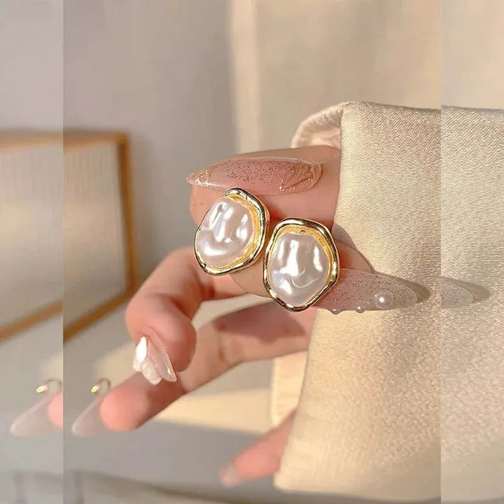 Lustre Pearl Studs