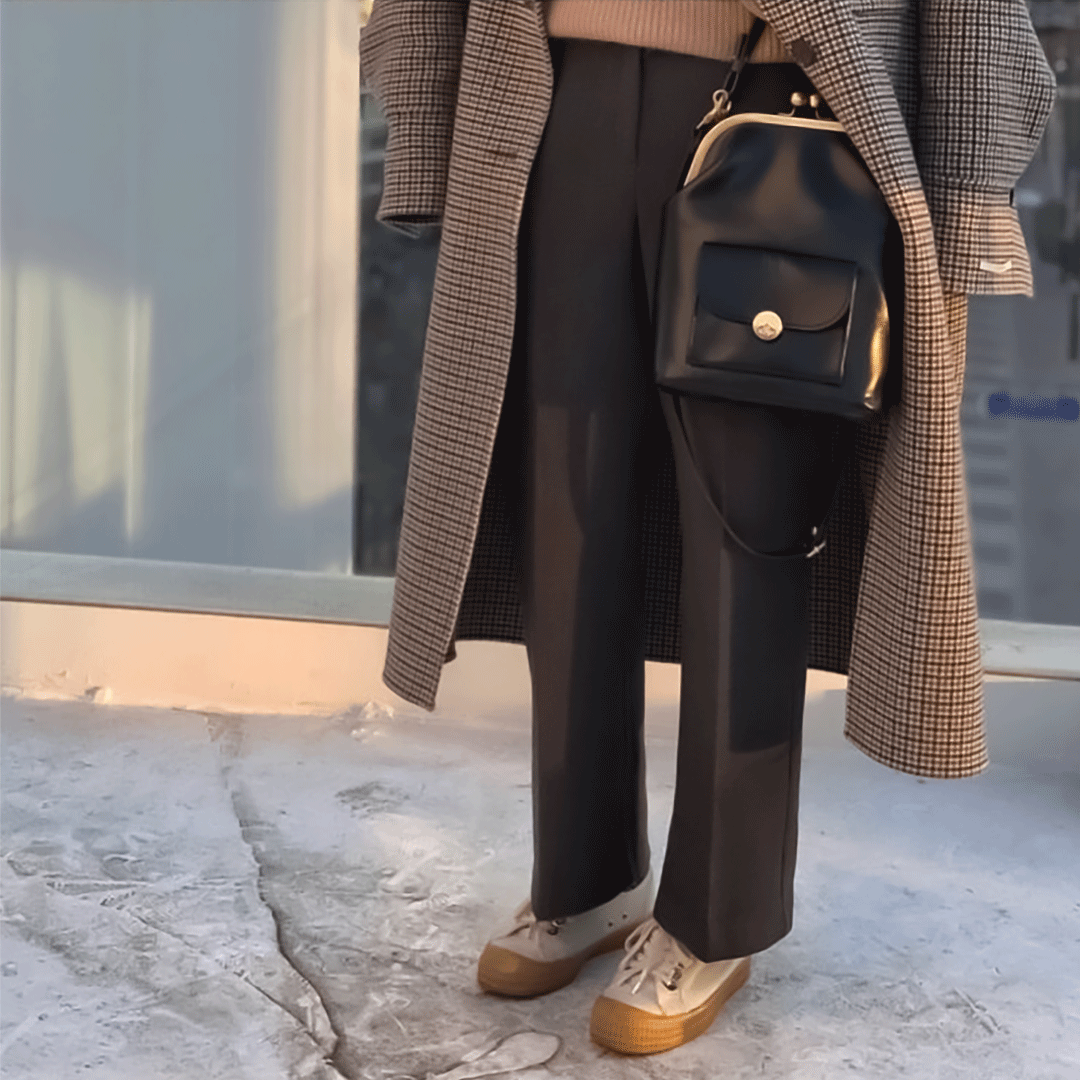Anna | Chic Leather Bag with Kiss-Lock Closure