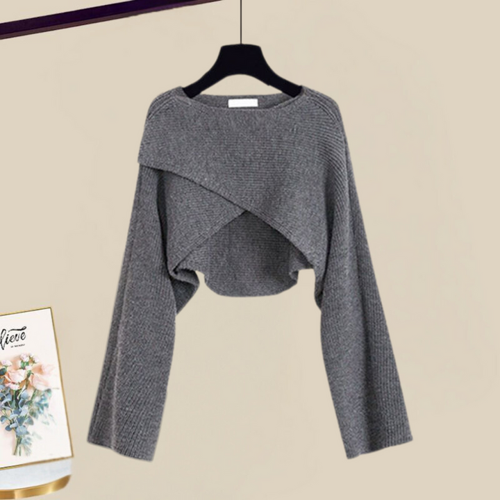 Elle | Timeless two-piece set with details