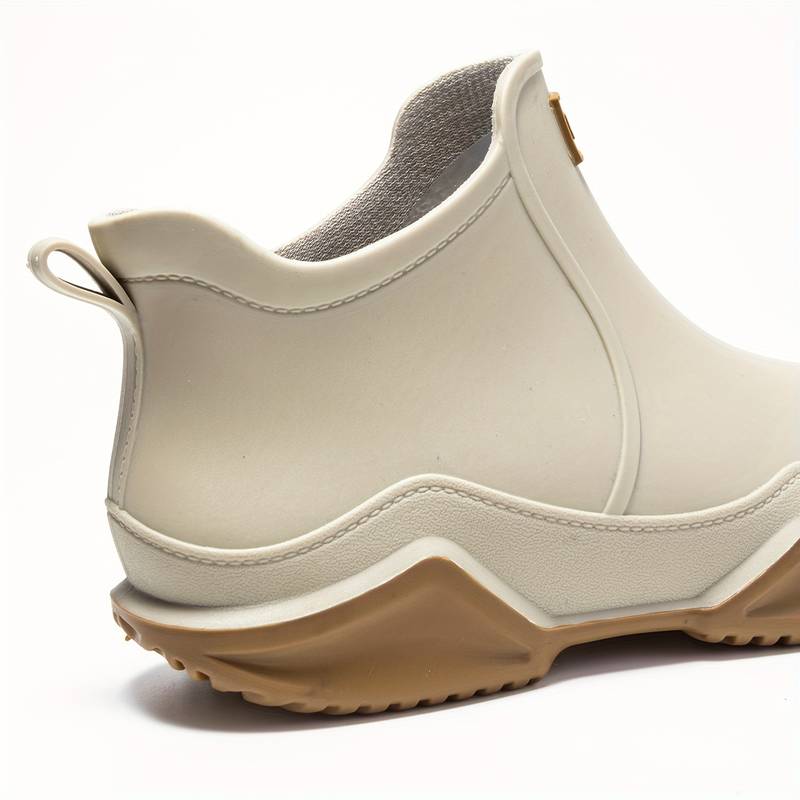 Teodora | Modern, orthopedic rubber boots