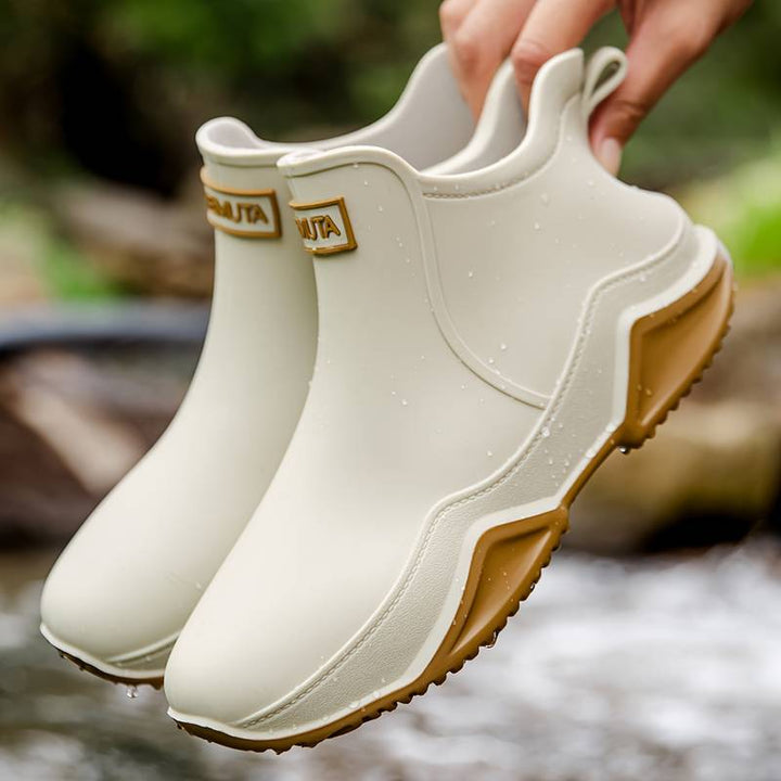 Teodora | Modern, orthopedic rubber boots