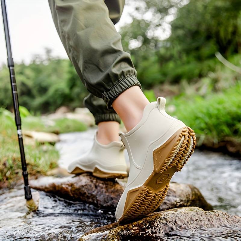 Teodora | Modern, orthopedic rubber boots